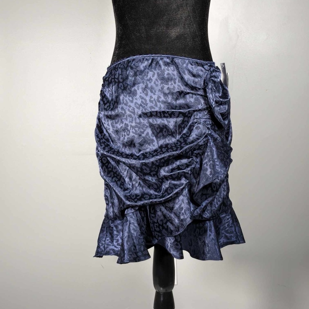 NWT AQUA ANIMAL PRINT RUFFLED MINI SKIRT - M